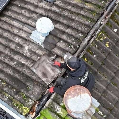 Een dakrenovatie bij oud pannendak in Leek